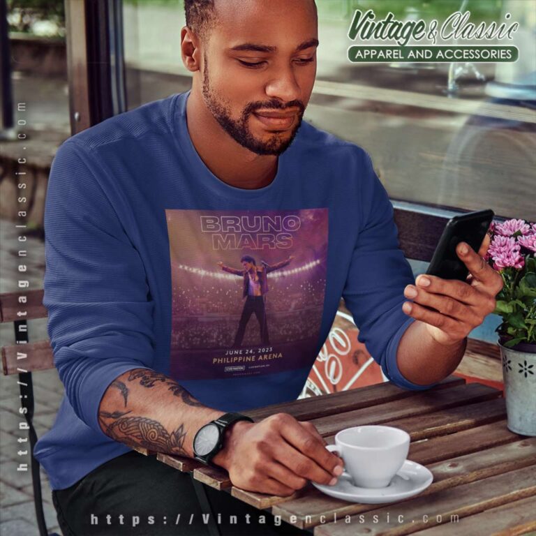 Bruno Mars World Tour 2023 Poster Sweatshirt Bruno Mars World Tour 2023 Poster Sweatshirt
