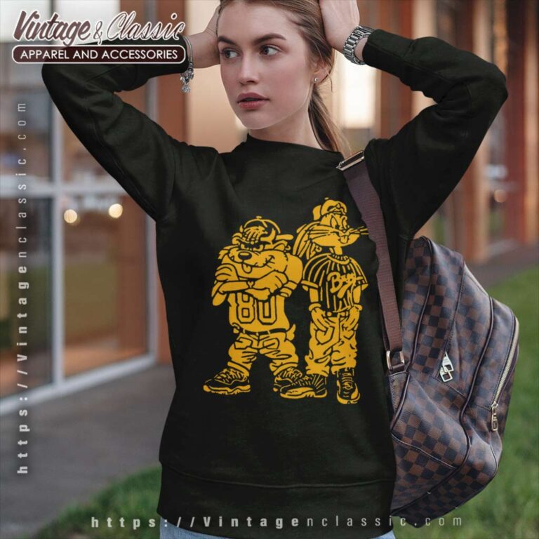Bugs Taz Kriss Kross Rap Looney Tunes Sweatshirt Bugs Taz Kriss Kross Rap Looney Tunes Sweatshirt