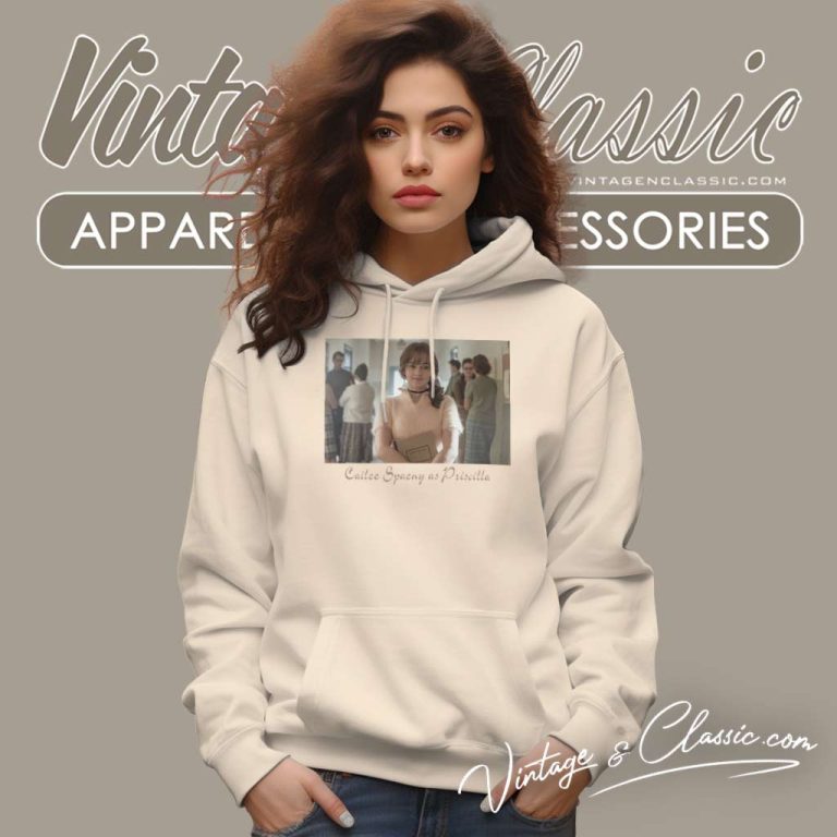 Cailee Spaeny As Priscilla Wearing The Locket Hoodie Cailee Spaeny As Priscilla Wearing The Locket Hoodie