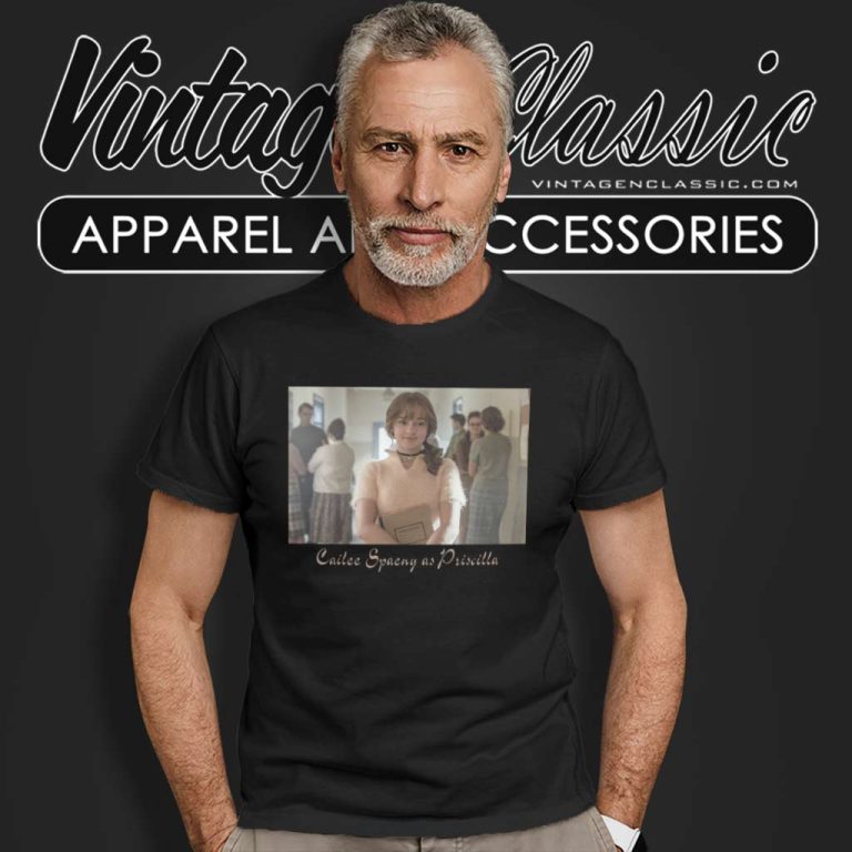 Cailee Spaeny As Priscilla Wearing The Locket T Shirt Cailee Spaeny As Priscilla Wearing The Locket T Shirt