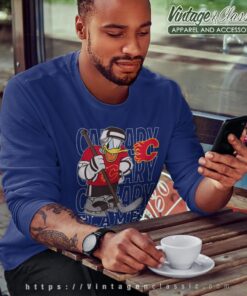 Calgary Flames Donald Duck Hockey Shirt Sweatshirt