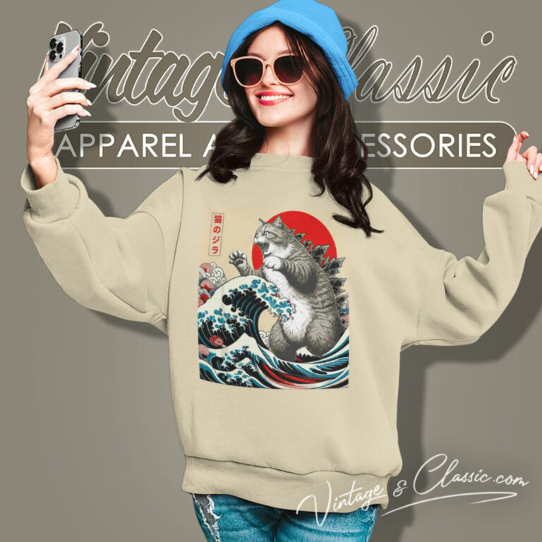 Catzilla Cat Japanese Art Funny Sweatshirt Catzilla Cat Japanese Art Funny Sweatshirt