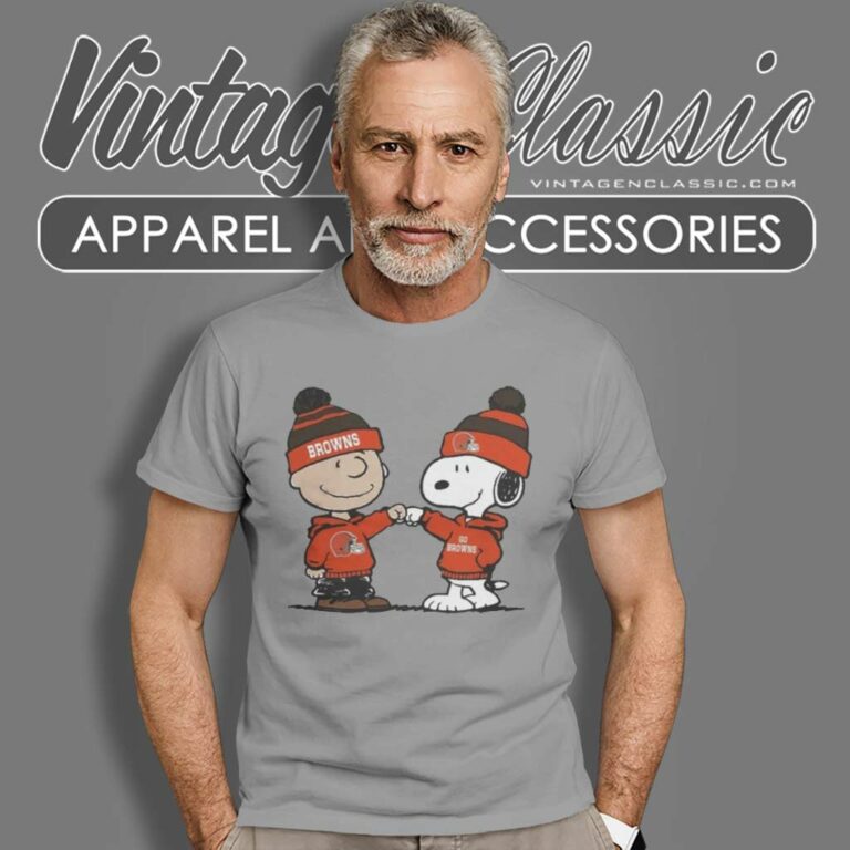 Charlie Brown And Snoopy Cleveland Browns Football T Shirt Charlie Brown And Snoopy Cleveland Browns Football T Shirt