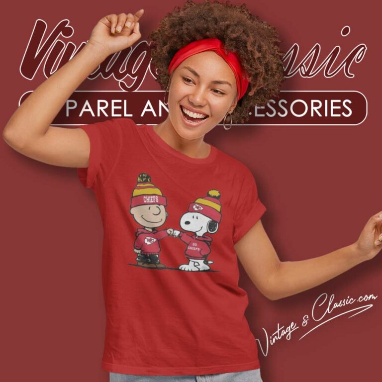 Charlie Brown And Snoopy Kansas City Chiefs Nfl Women TShirt Charlie Brown And Snoopy Kansas City Chiefs Nfl Women TShirt