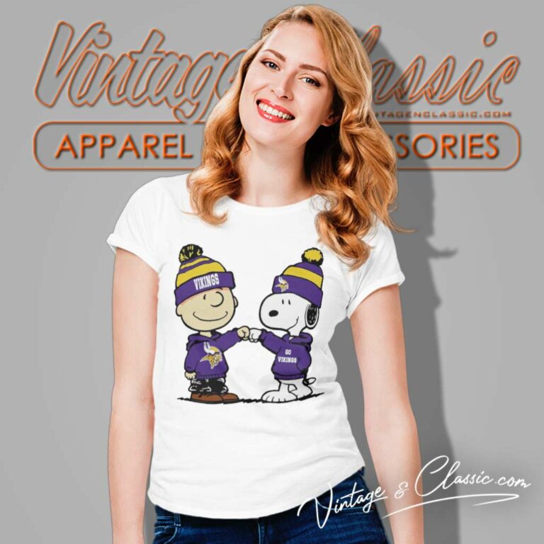 Charlie Brown And Snoopy Minnesota Vikings Nfl Women TShirt Charlie Brown And Snoopy Minnesota Vikings Nfl Women TShirt