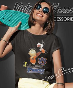 Charlie Brown Snoopy Auburn Tigers Christmas Women TShirt