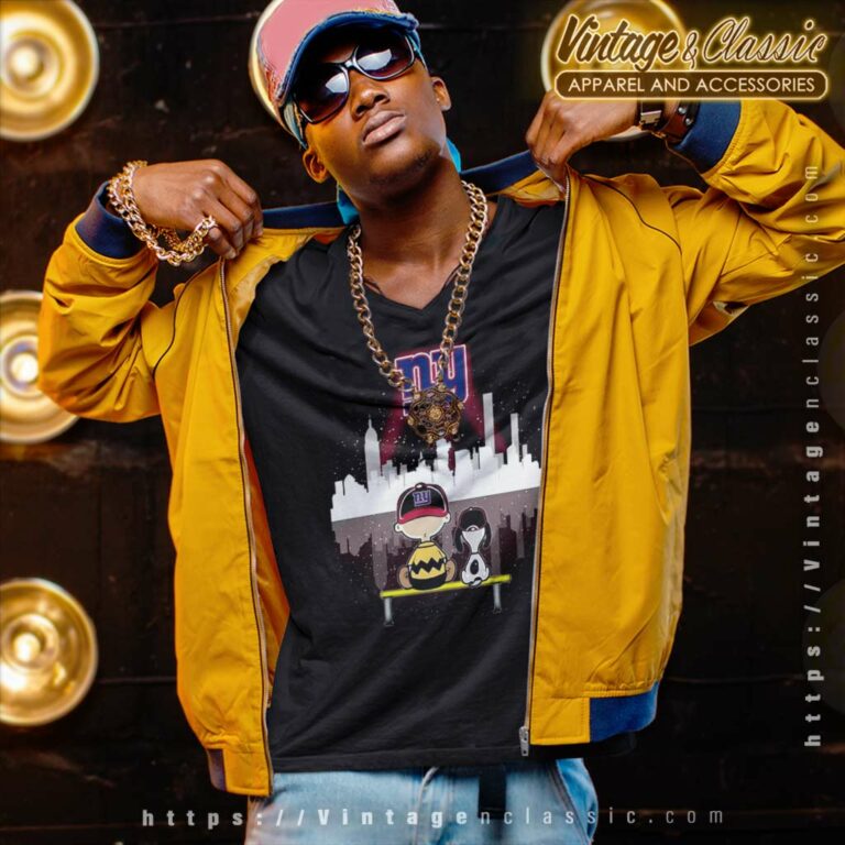 Charlie Brown Snoopy Dog Watching City New York Giants V Neck TShirt Charlie Brown Snoopy Dog Watching City New York Giants V Neck TShirt