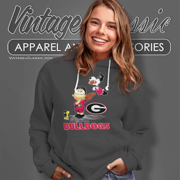 Charlie Brown Snoopy Georgia Bulldogs Christmas Hoodie Charlie Brown Snoopy Georgia Bulldogs Christmas Hoodie
