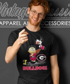 Charlie Brown Snoopy Georgia Bulldogs Christmas T Shirt