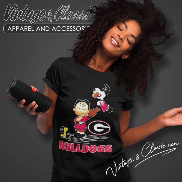 Charlie Brown Snoopy Georgia Bulldogs Christmas Women TShirt Charlie Brown Snoopy Georgia Bulldogs Christmas Women TShirt