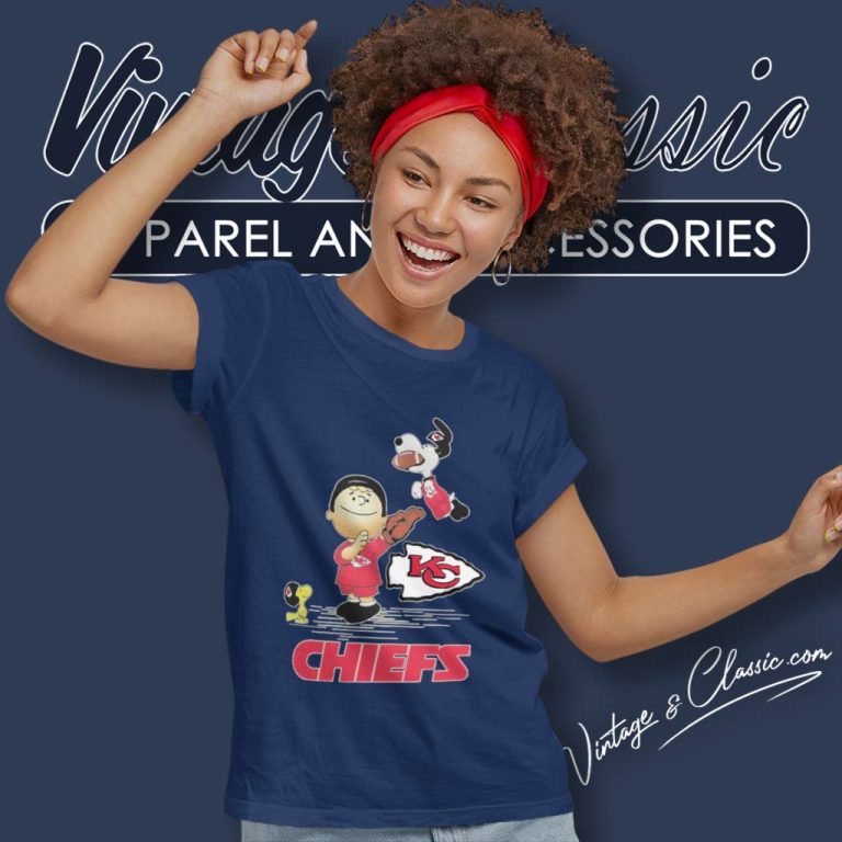Charlie Brown Snoopy Kansas City Chiefs Christmas Women TShirt Charlie Brown Snoopy Kansas City Chiefs Christmas Women TShirt