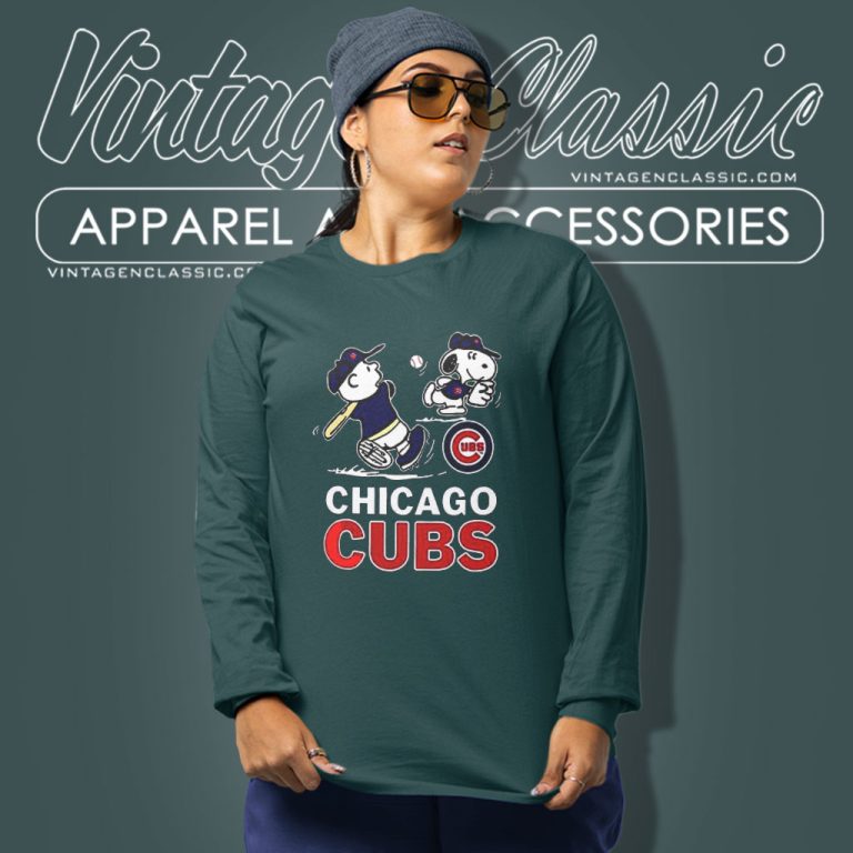 Charlie Brown Snoopy Playing Baseball Chicago Cubs Long Sleeve Tee Charlie Brown Snoopy Playing Baseball Chicago Cubs Long Sleeve Tee