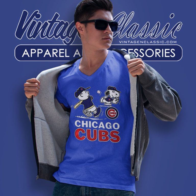 Charlie Brown Snoopy Playing Baseball Chicago Cubs V Neck TShirt Charlie Brown Snoopy Playing Baseball Chicago Cubs V Neck TShirt