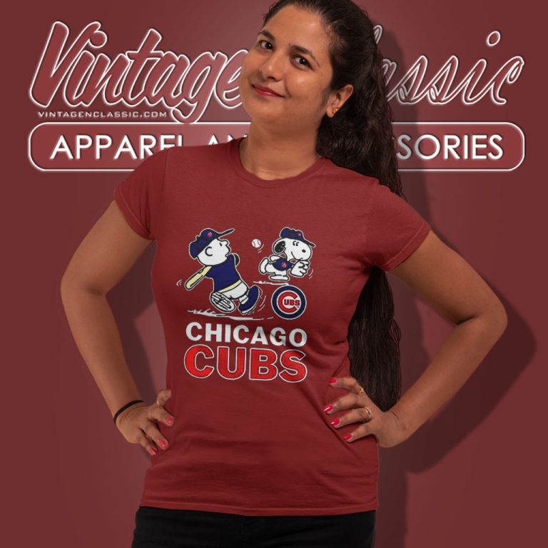 Charlie Brown Snoopy Playing Baseball Chicago Cubs Women T Shirt Charlie Brown Snoopy Playing Baseball Chicago Cubs Women T Shirt