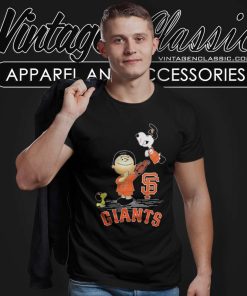 Charlie Brown Snoopy San Francisco Giants Christmas T Shirt