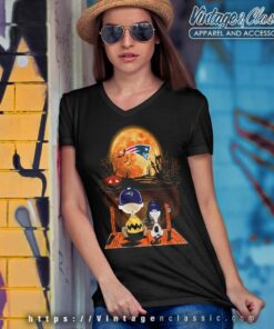 Charlie Brown Snoopy Watching New England Patriots Halloween V Neck TShirt