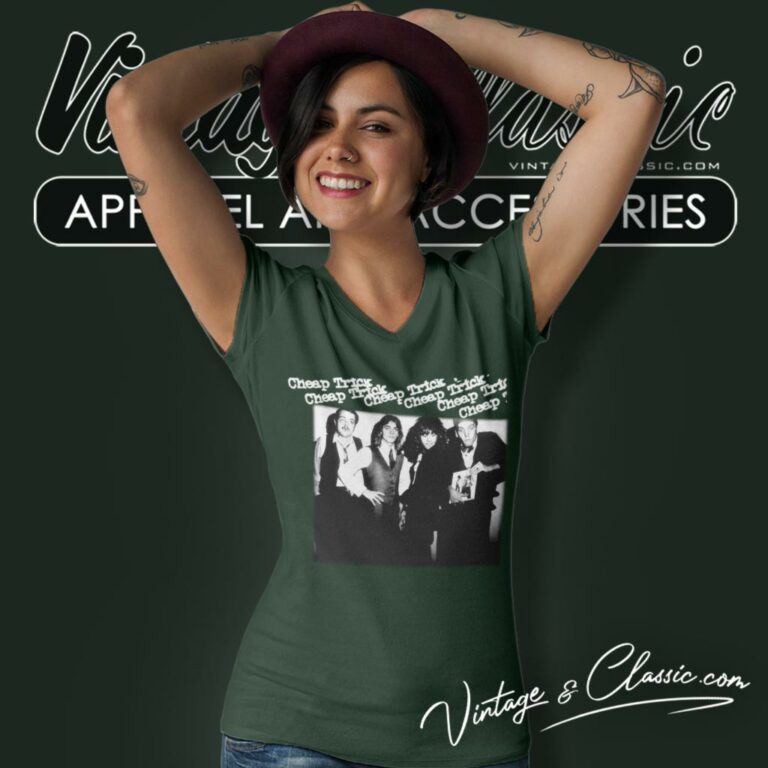 Cheap Trick 1st Album V Neck TShirt Cheap Trick 1st Album V Neck TShirt