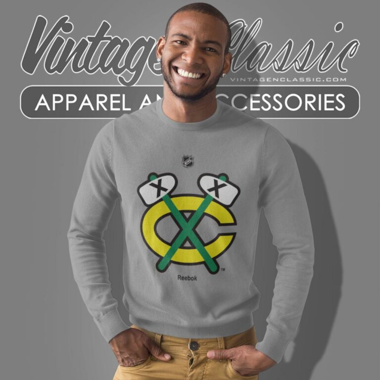 Chicago Blackhawks Old Emblem Throwback Logo Sweatshirt Chicago Blackhawks Old Emblem Throwback Logo Sweatshirt