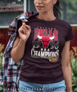 Chicago Bulls 1996 Champions Nba Basketball Women TShirt