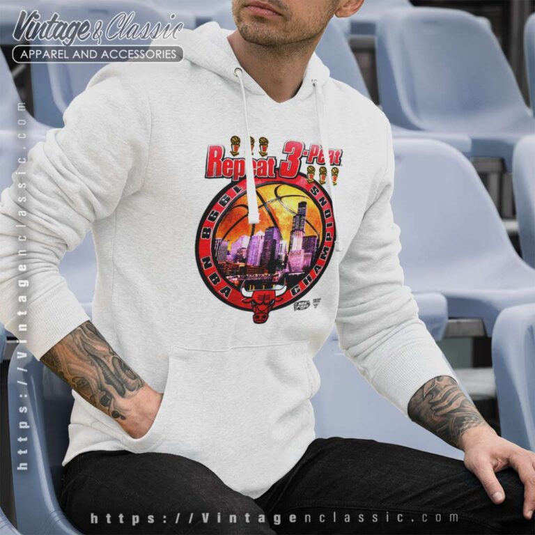 Chicago Bulls 3 Peat 1998 Nba Champions Hoodie Chicago Bulls 3 Peat 1998 Nba Champions Hoodie