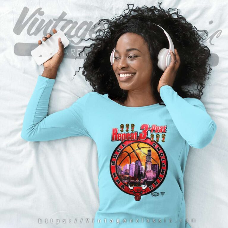 Chicago Bulls 3 Peat 1998 Nba Champions Long Sleeve Tee Chicago Bulls 3 Peat 1998 Nba Champions Long Sleeve Tee