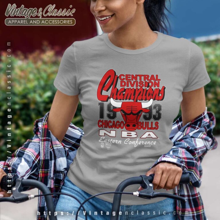 Chicago Bulls Big Logo Nba Basketball Team Champions 1993 Women TShirt Chicago Bulls Big Logo Nba Basketball Team Champions 1993 Women TShirt