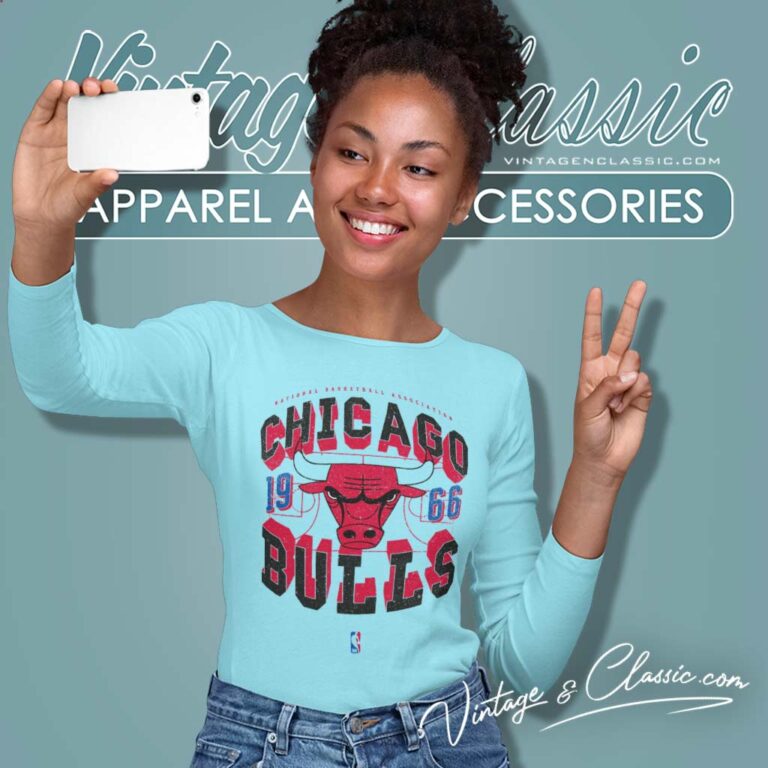 Chicago Bulls Court Premium Long Sleeve Tee Chicago Bulls Court Premium Long Sleeve Tee