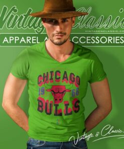Chicago Bulls Court Premium V Neck TShirt