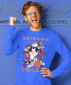 Chicago Bulls Looney Tunes Long Sleeve Tee
