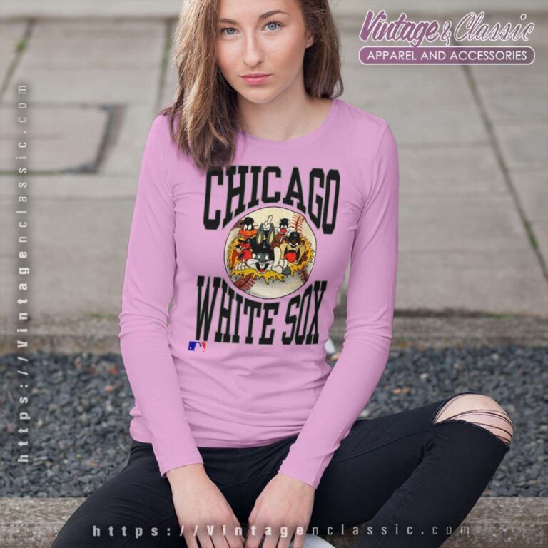 Chicago White Sox Looney Tunes Long Sleeve Tee Chicago White Sox Looney Tunes Long Sleeve Tee