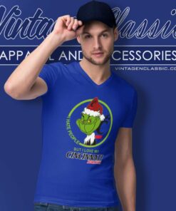 Cincinnati Bearcats Ncaa Christmas Grinch Shirt I Hate People But I Love My Cincinnati 5 Cincinnati Bearcats Ncaa Christmas Grinch Shirt I Hate People But I Love My Cincinnati V Neck TShirt