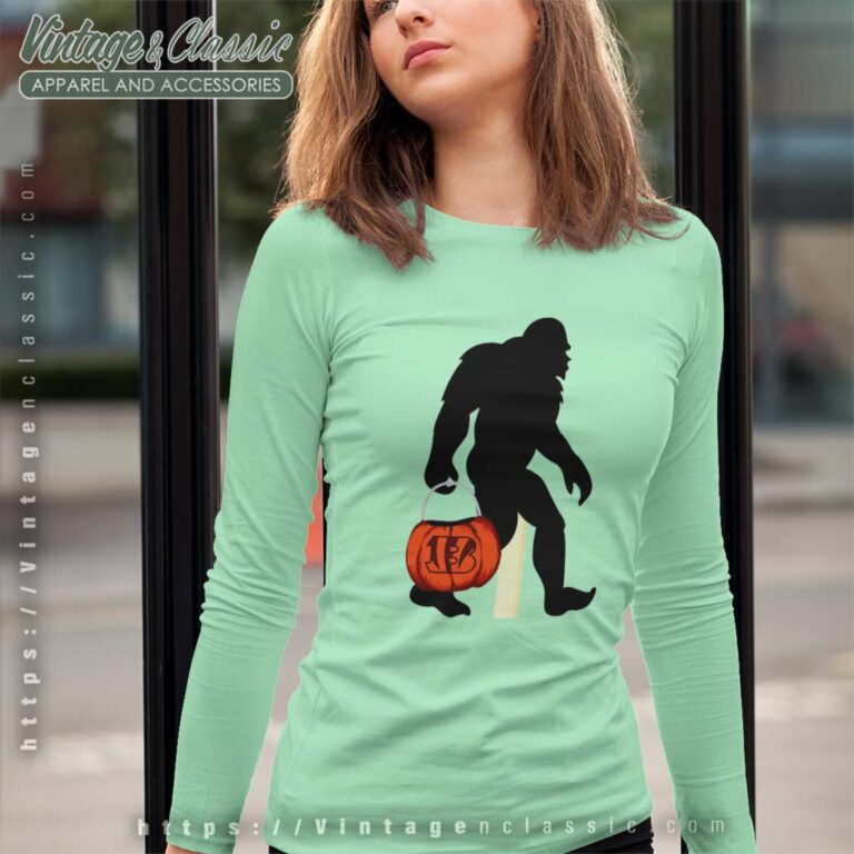 Cincinnati Bengals Bigfoot Halloween Long Sleeve Tee Cincinnati Bengals Bigfoot Halloween Long Sleeve Tee