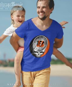 Cincinnati Bengals Shirt Nfl Grateful Dead Logo Cincinnati Bengals Shirt Nfl Grateful Dead Logo V Neck TShirt
