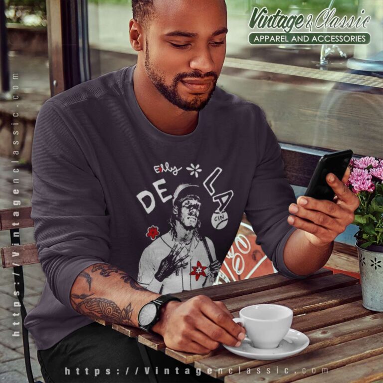 Cincy Elly De La Cruz Hand Sign Sweatshirt Cincy Elly De La Cruz Hand Sign Sweatshirt