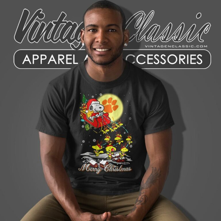 Clemson Tigers Santa Snoopy Merry Christmas T Shirt Clemson Tigers Santa Snoopy Merry Christmas T Shirt