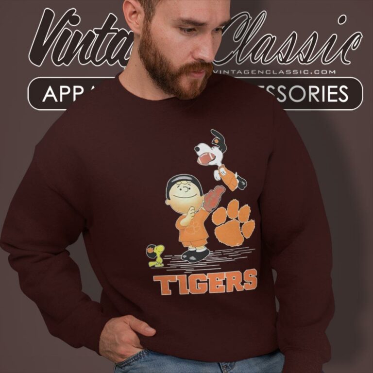 Clemson Tigers Snoopy Charlie Brown And Woodstock Sweatshirt Clemson Tigers Snoopy Charlie Brown And Woodstock Sweatshirt
