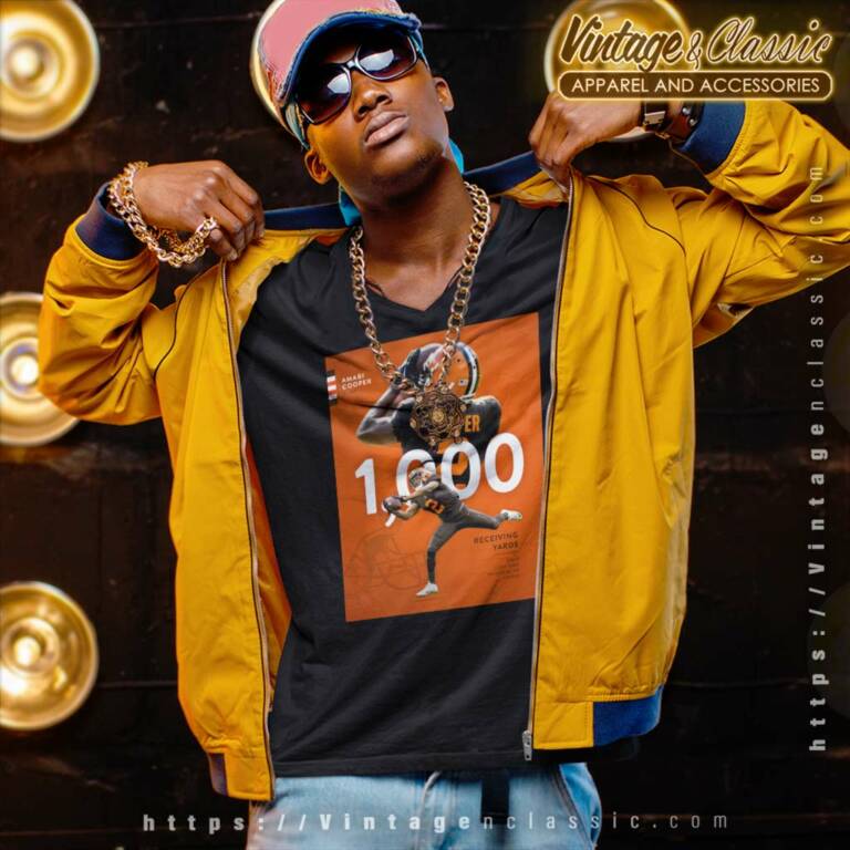 Cleveland Browns 1000 Receiving Yards Season In His Career V Neck TShirt Cleveland Browns 1000 Receiving Yards Season In His Career V Neck TShirt