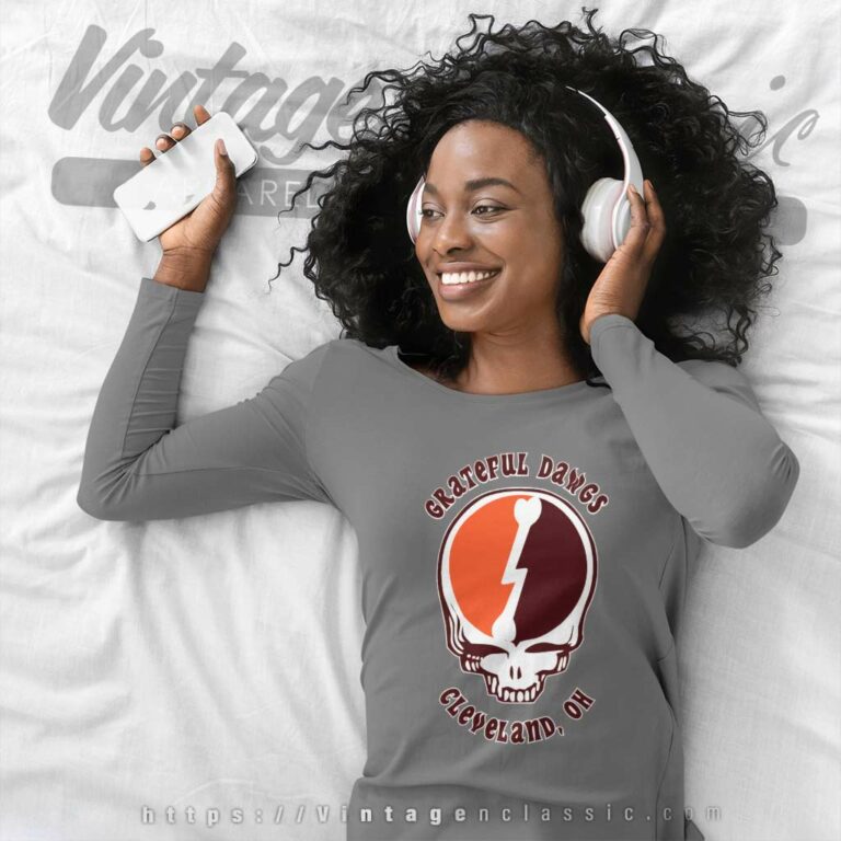 Cleveland Browns Grateful Dawgs Long Sleeve Tee Cleveland Browns Grateful Dawgs Long Sleeve Tee