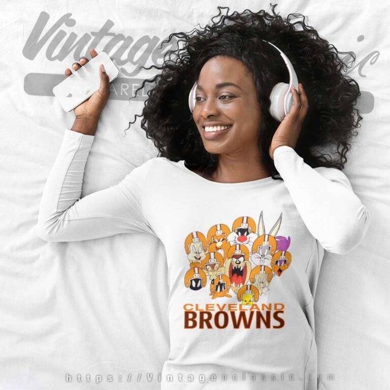Cleveland Browns Looney Tunes Characters Long Sleeve Tee Cleveland Browns Looney Tunes Characters Long Sleeve Tee