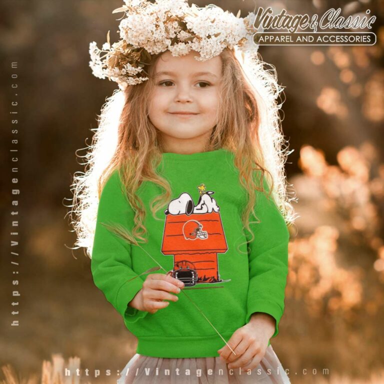 Cleveland Browns Snoopy And Woodstock Resting Together Kids Sweatshirt Cleveland Browns Snoopy And Woodstock Resting Together Kids Sweatshirt