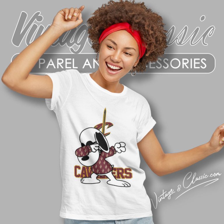 Cleveland Cavaliers Snoopy Dabbing Women T Shirt Cleveland Cavaliers Snoopy Dabbing Women T Shirt