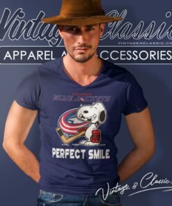 Columbus Blue Jackets Snoopy Perfect Smile V Neck TShirt