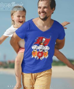 Dachshund Dog Fan Tampa Bay Buccaneers Nfl V Neck TShirt