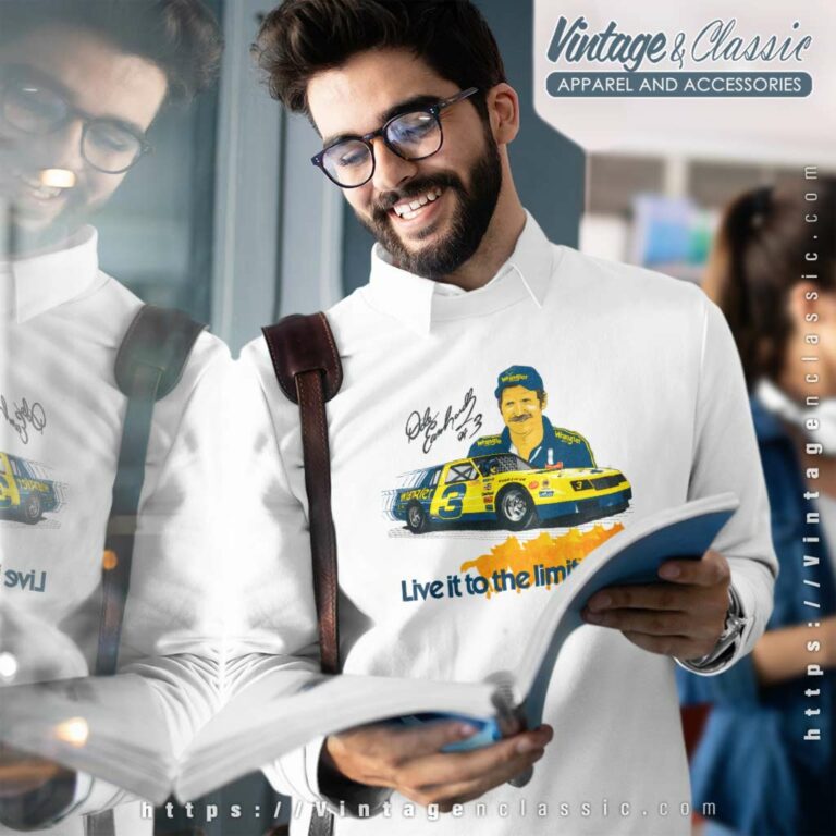 Dale Earnhardt Wrangler 3 Nascar Vintage Sweatshirt Dale Earnhardt Wrangler 3 Nascar Vintage Sweatshirt
