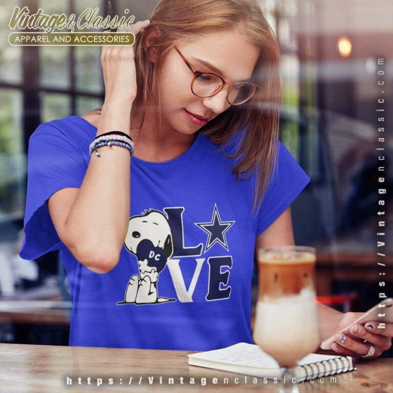 Dallas Cowboys Snoopy Love Heart Women TShirt Dallas Cowboys Snoopy Love Heart Women TShirt