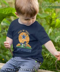 Dallas Cowboys Snoopy Trick Or Treat Pumpkin Moon Halloween T Shirt