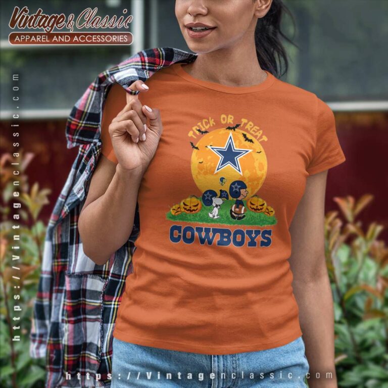 Dallas Cowboys Snoopy Trick Or Treat Pumpkin Moon Halloween Women TShirt Dallas Cowboys Snoopy Trick Or Treat Pumpkin Moon Halloween Women TShirt