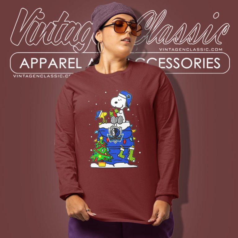 Dallas Mavericks Santa Snoopy And Woodstock Christmas Long Sleeve Tee Dallas Mavericks Santa Snoopy And Woodstock Christmas Long Sleeve Tee