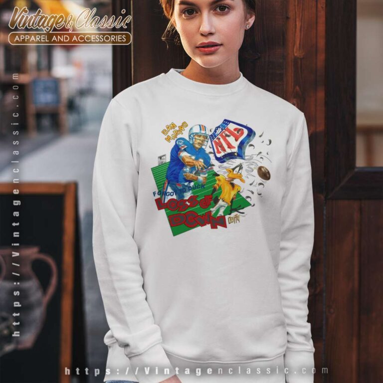 Dan Marino Miami Dolphin Daffy Duck Sweatshirt Dan Marino Miami Dolphin Daffy Duck Sweatshirt
