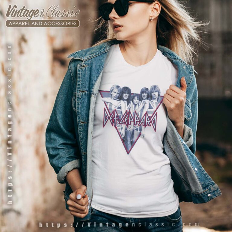 Def Leppard Foolin Vneck Def Leppard Foolin Vneck